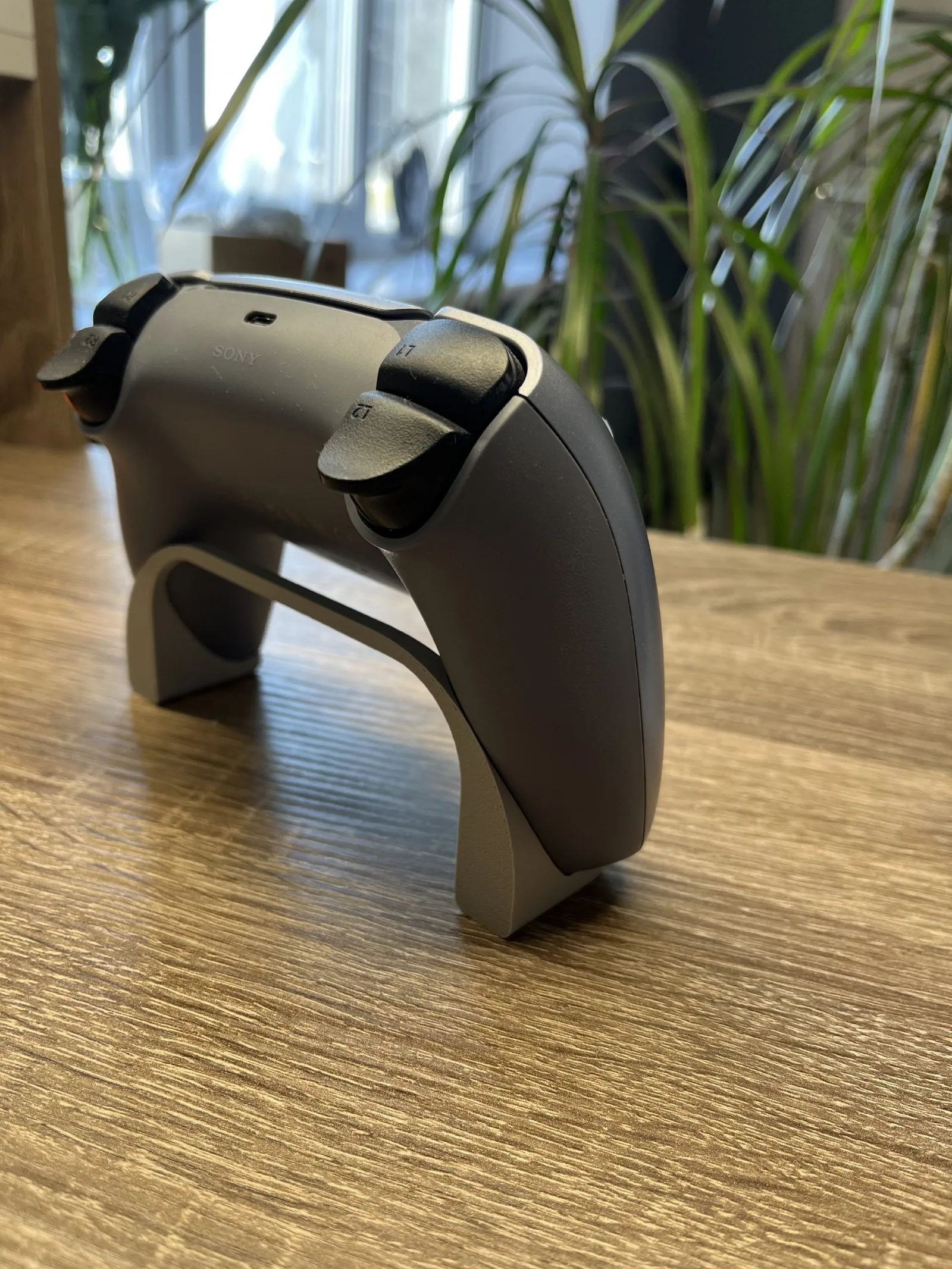 Невидимий тримач геймпада Dualsense для PS5