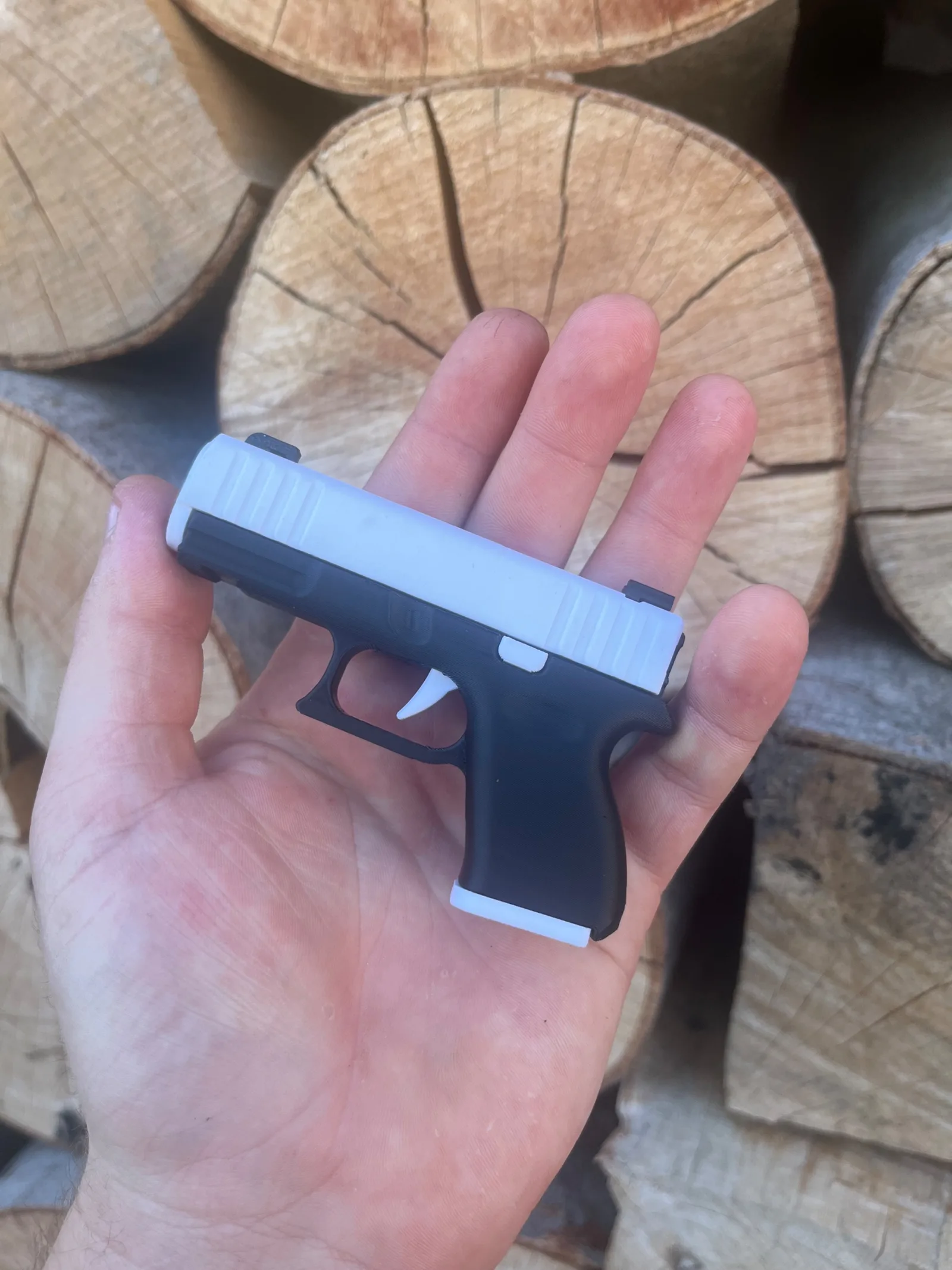 Брелок glock